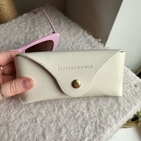 Eleventh Hour + LWP Limited Collab Glasses - Picture 4 of 6